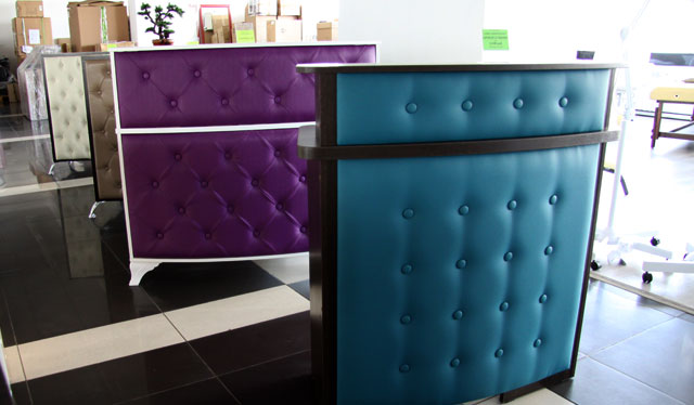 lemur-showroom-administrativniestoyki-out.jpg
